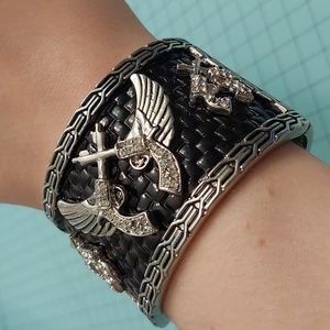 Metal Cowgirl Cuff